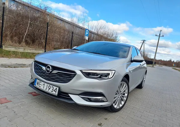 samochody osobowe Opel Insignia cena 85900 przebieg: 66500, rok produkcji 2020 z Garwolin